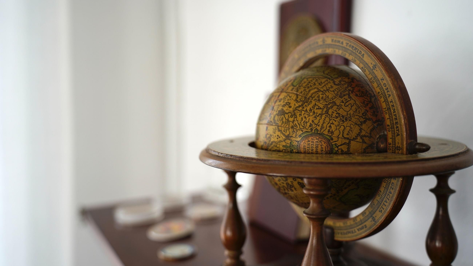 Entrevista con el comandante naval Fernando García, en la sede la comandancia de Algeciras