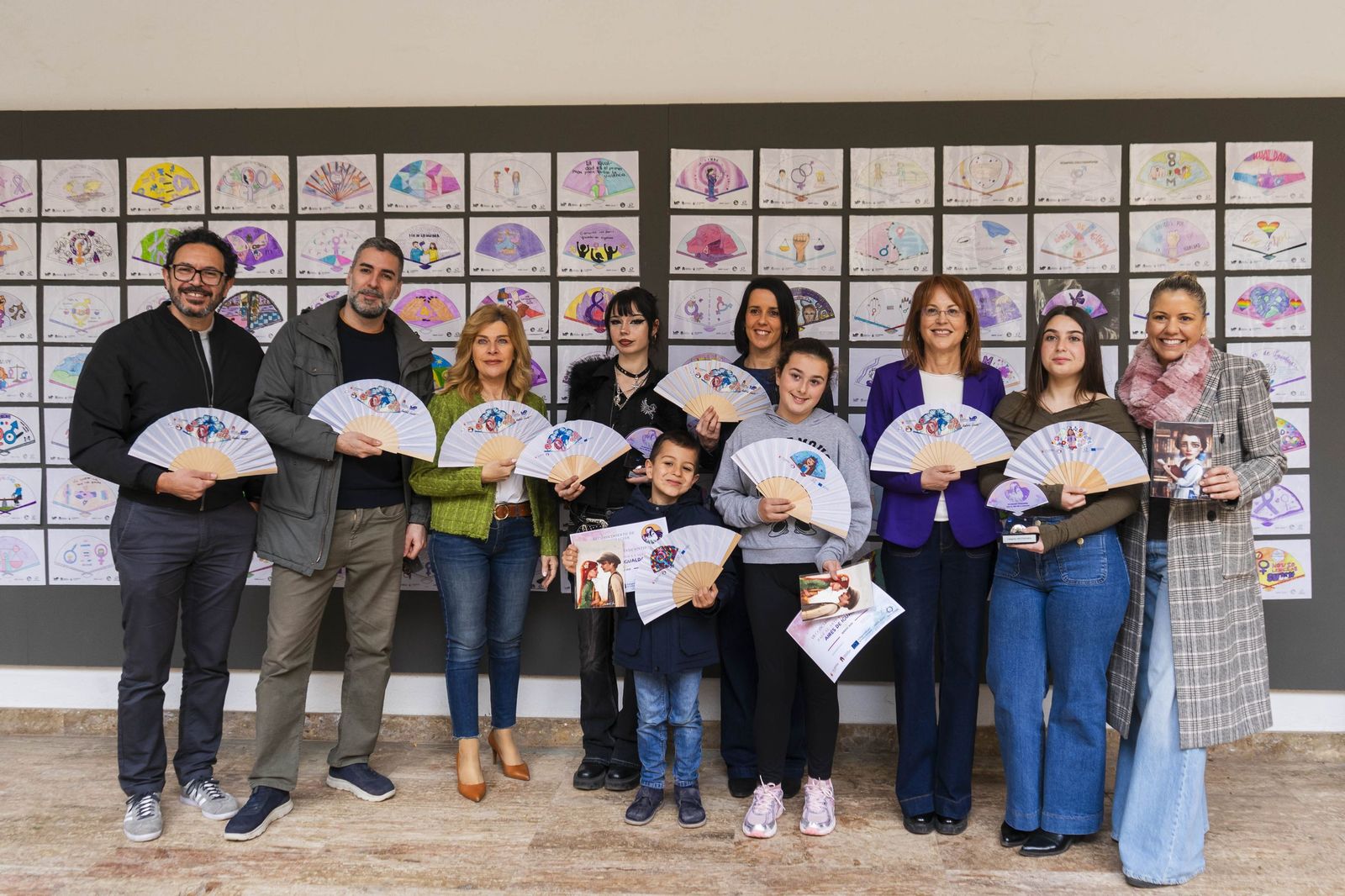 Las imágenes de los premios de la VII Edición del Concurso Intercentros 'Dale al Arte por la Igualdad'