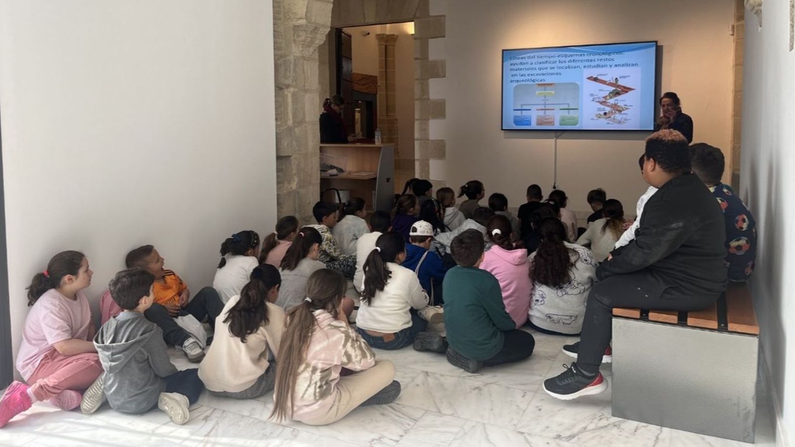 Un grupo de estudiantes, en las instalaciones del Hospitalito.