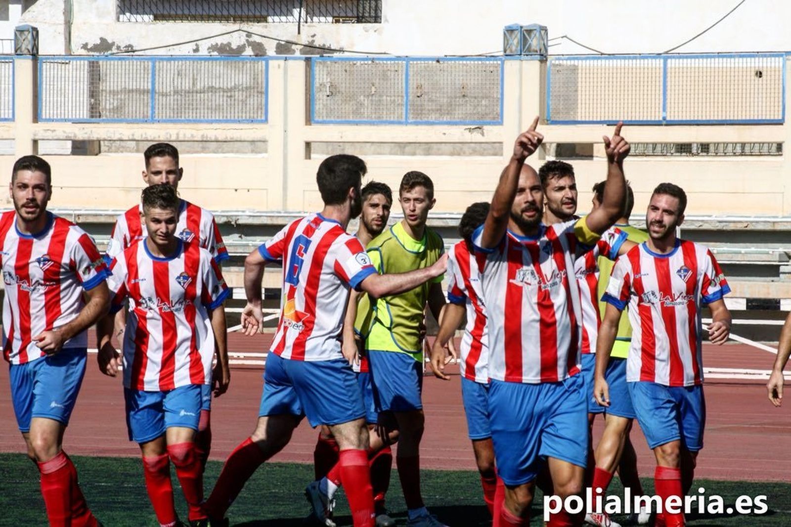 El Poli Almería, un poco más lejos del descenso directo