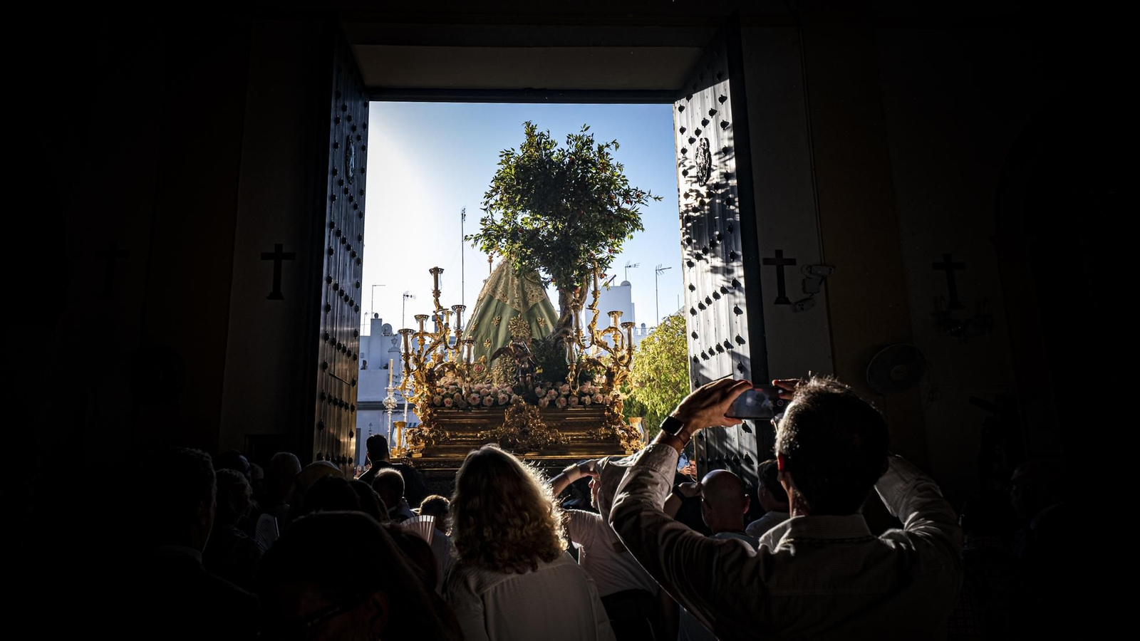 Búscate entre las fotos de la procesión de La Pastora en San Fernando