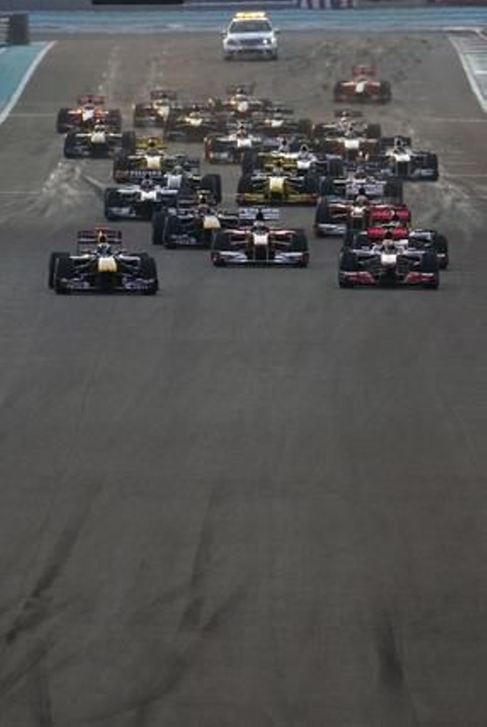 Inicio del Gran Premio de Abu Dhabi.

Foto: Reuters