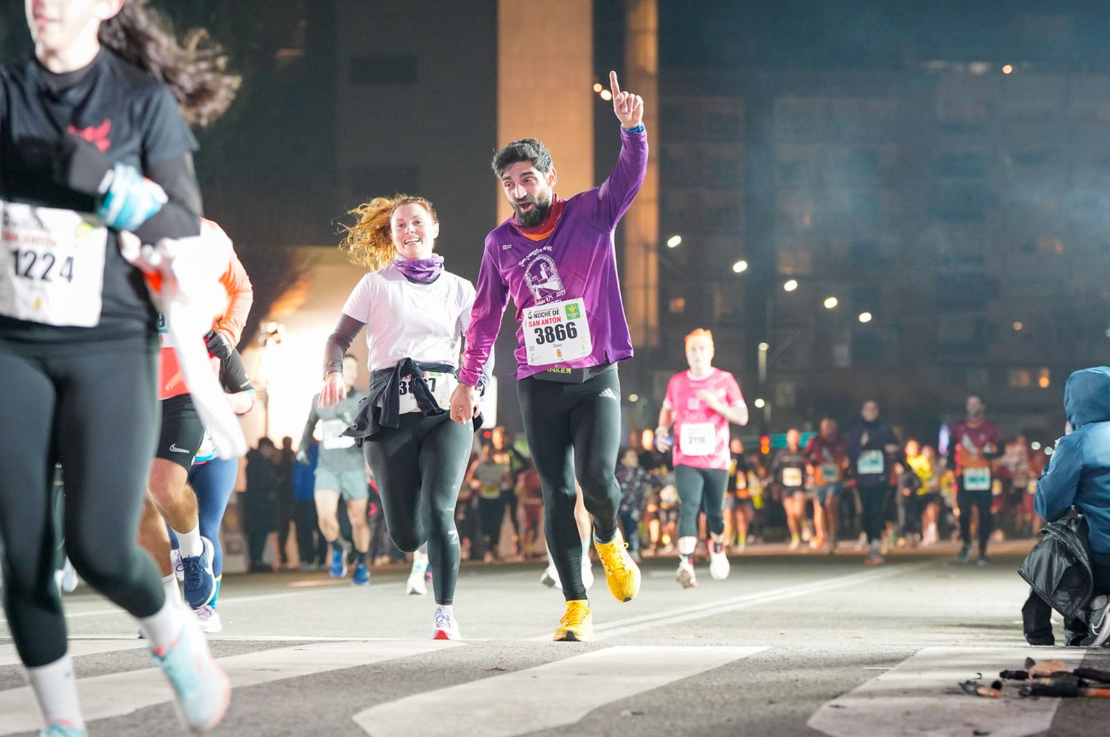 En imágenes: búscate en tu llegada a meta de la Carrera de San Antón 2026 (15)