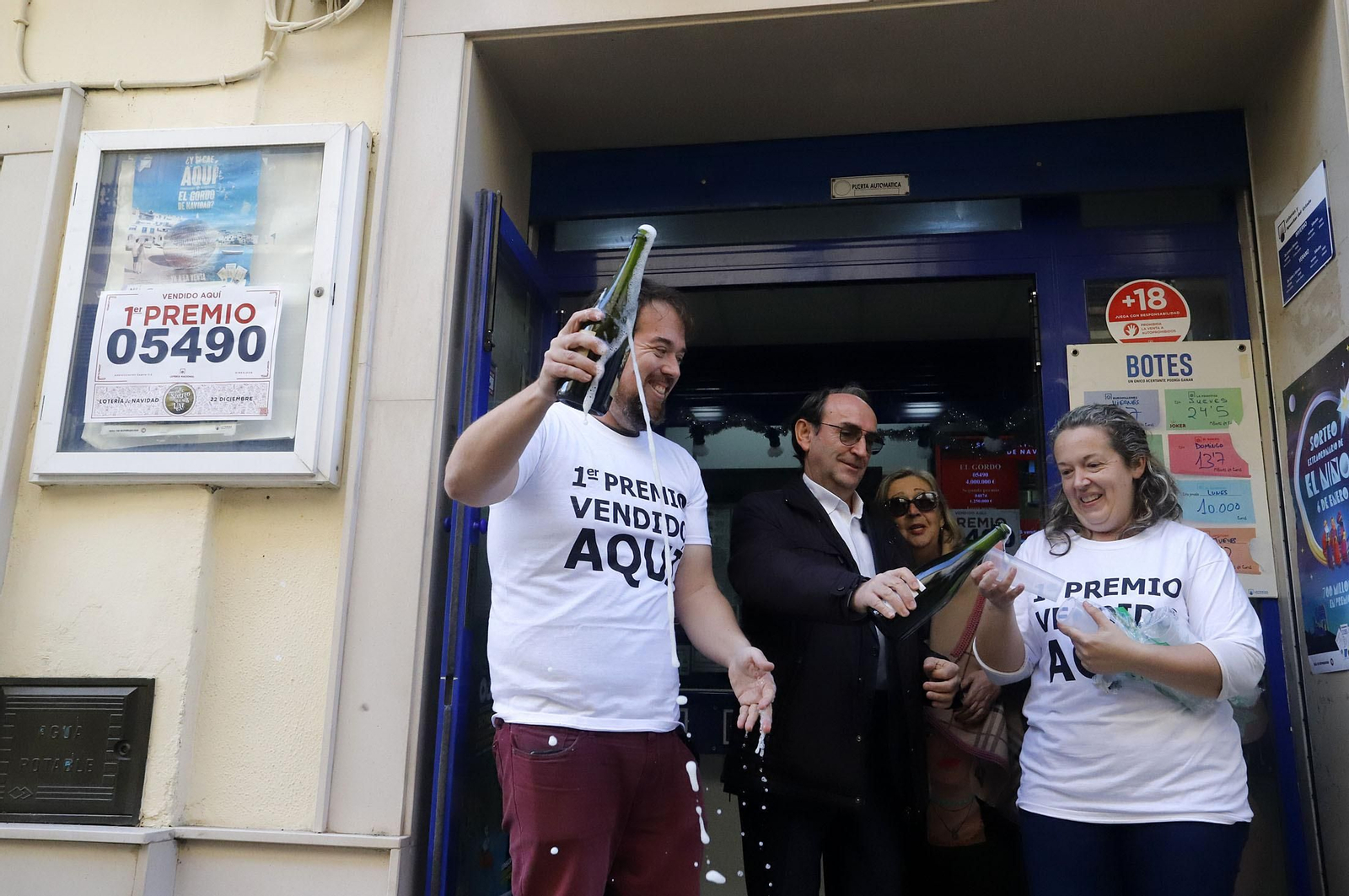 Las mejores imágenes del Gordo de la Lotería en Gibraleón