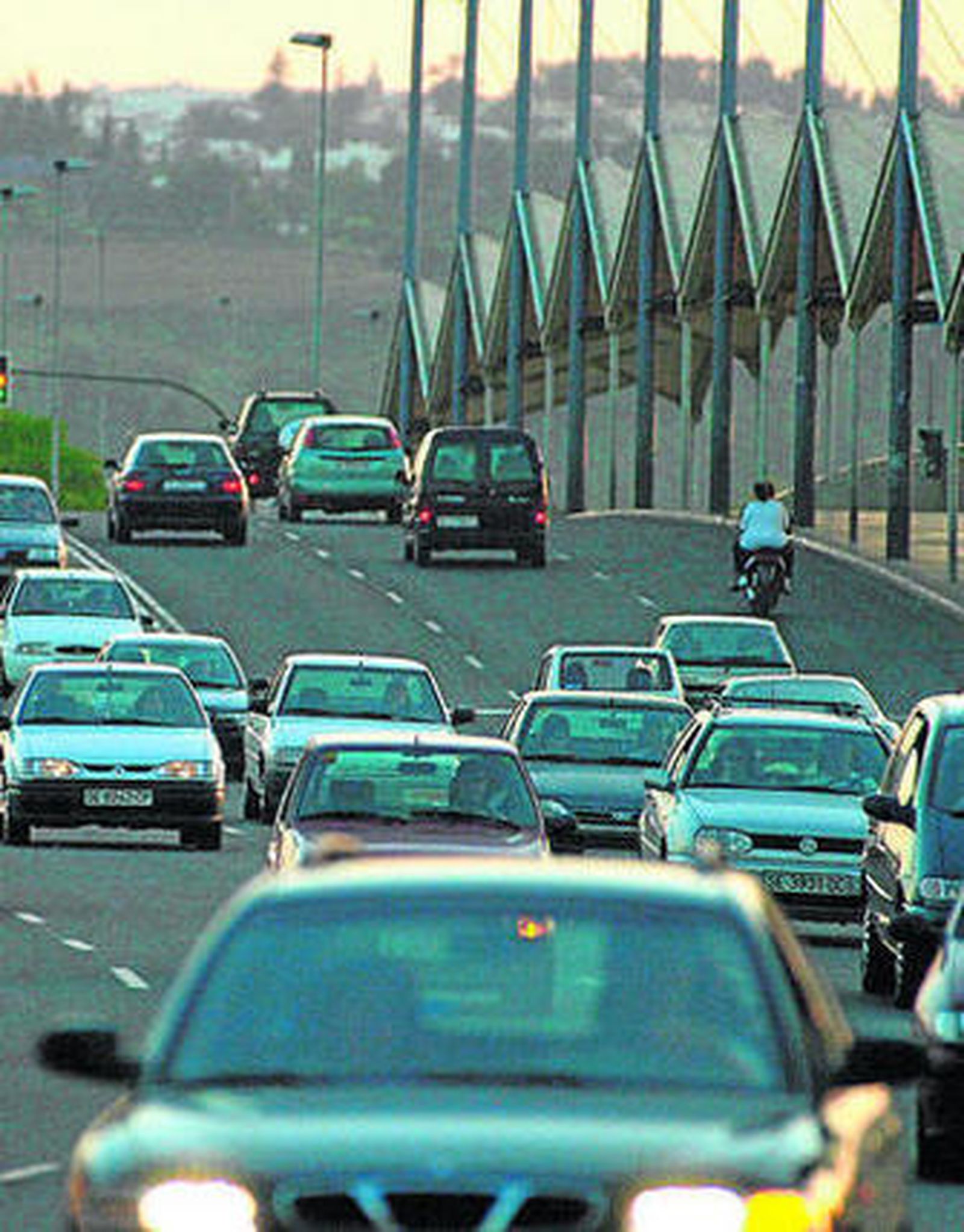El sello de coches de lujo y todoterrenos costará entre el 5% y el 10% más