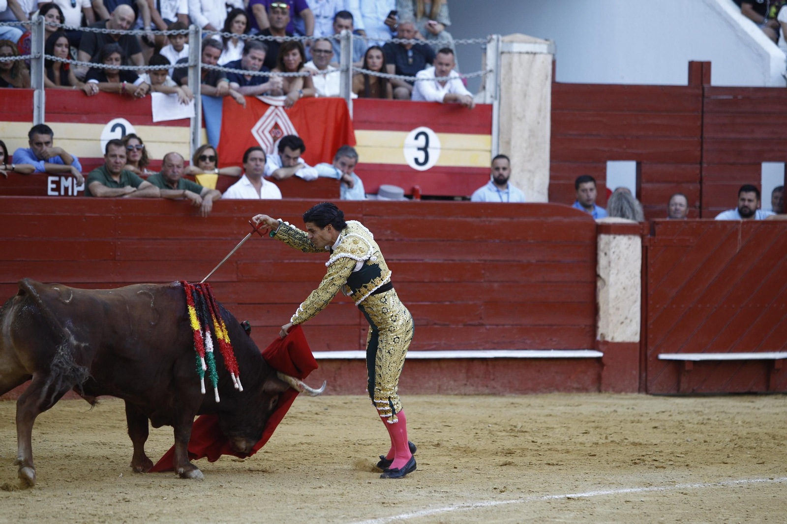 Las mejores imágenes de la corrida de toros de Diego Ventura, Talavante y Pablo Aguado, en Almería