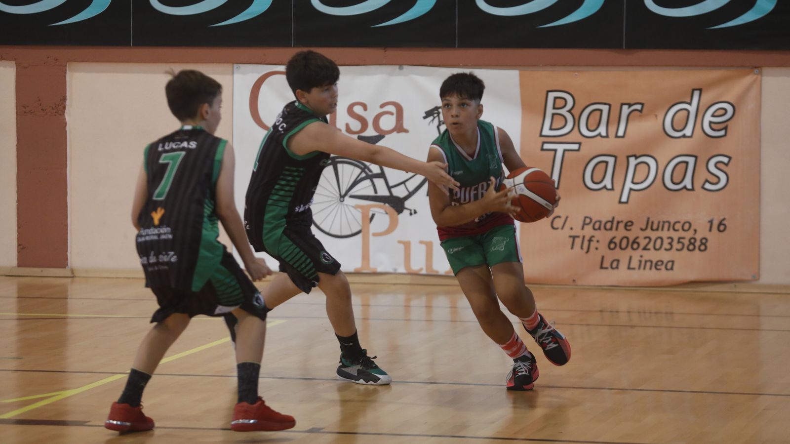 Las fotos de la primera jornada del Cadeba mini-masculino de La Línea