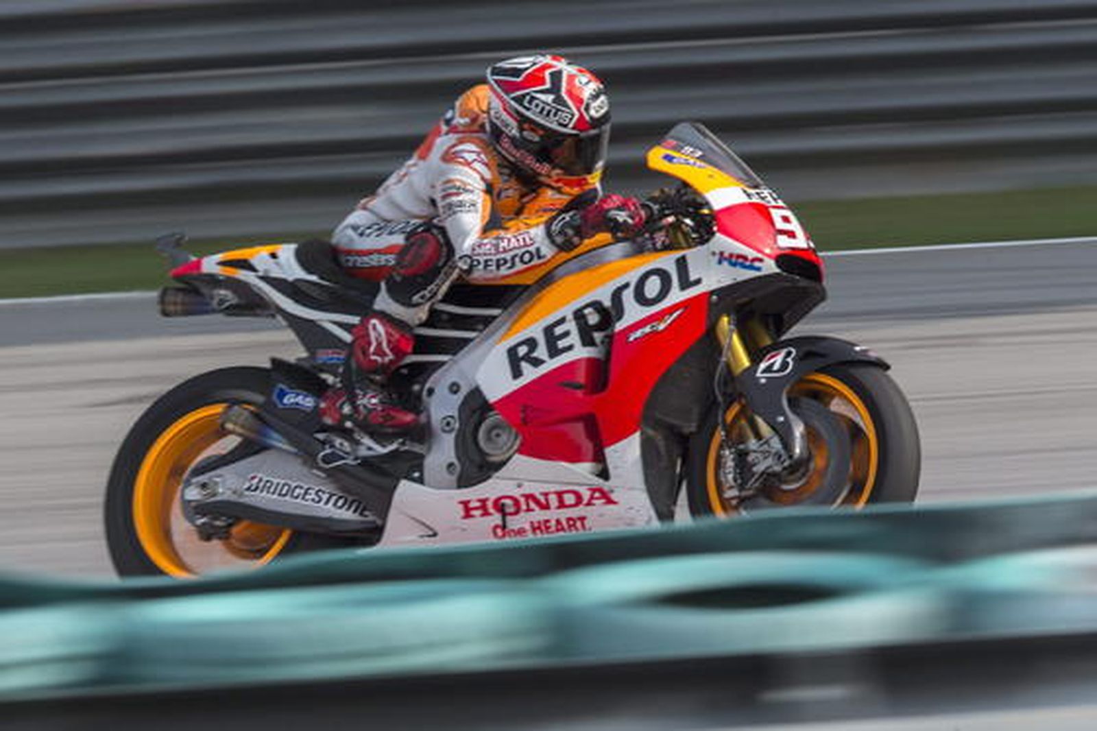 Imágenes de la prueba de MotoGP.

Foto: EFE