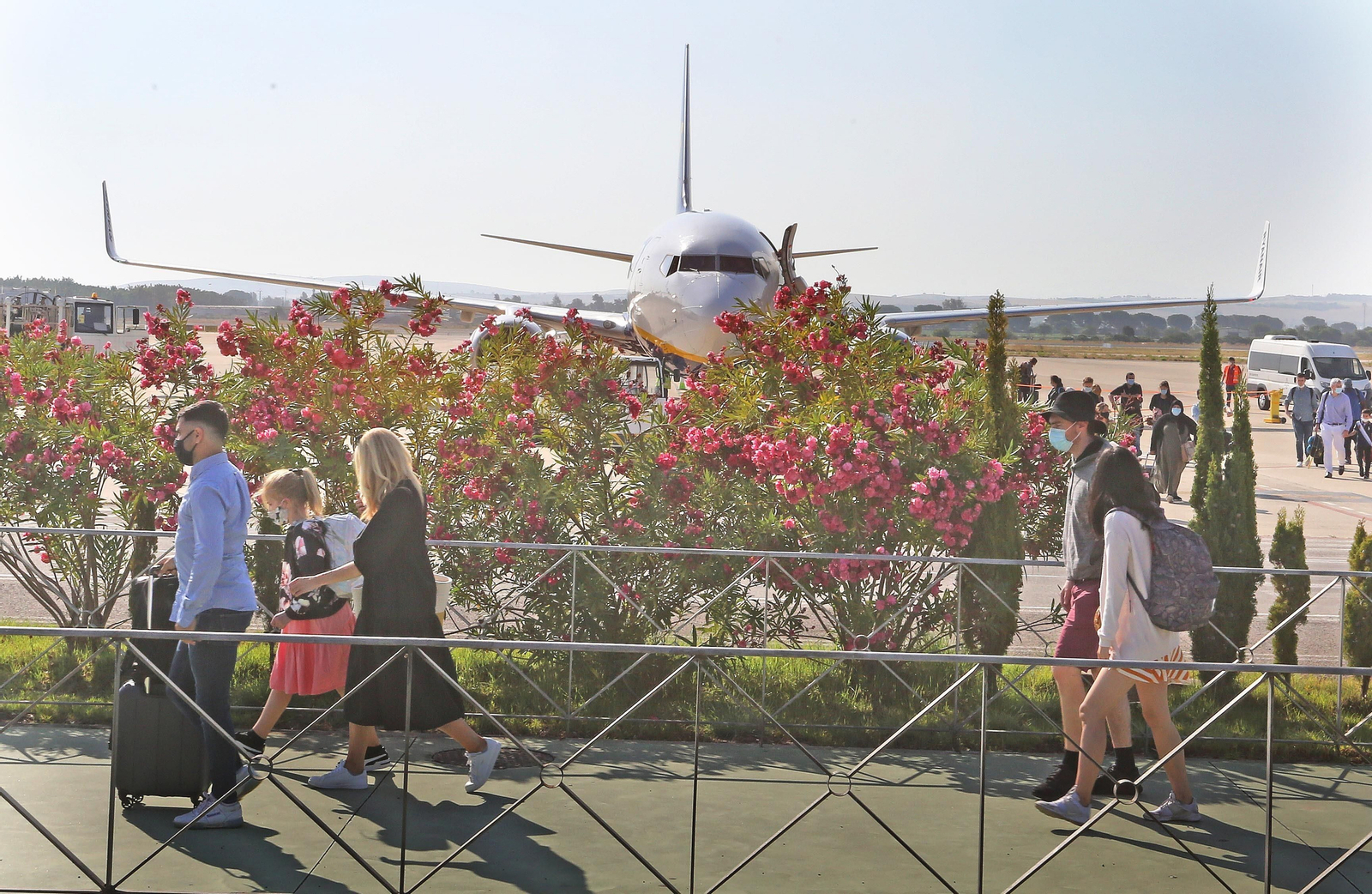 Controles sanitarios en el Aeropuerto de Jerez