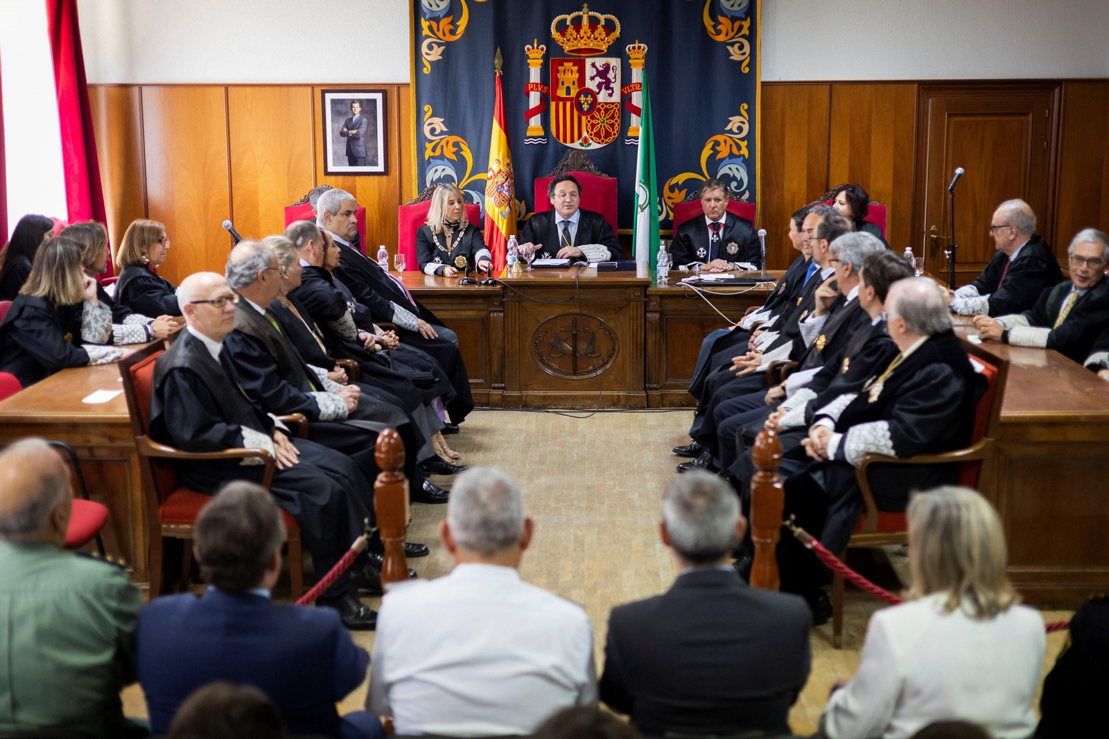 Imposición de la Cruz de la Orden de San Raimundo de Peñafort a Lorena Montero