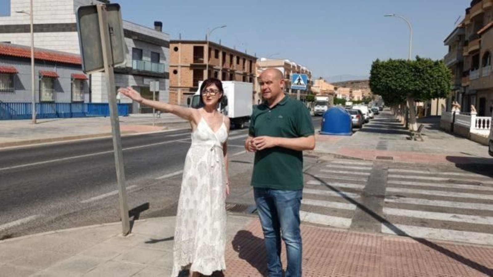 Antonio Martínez y Sara Megías  en el bulevar Balanegra