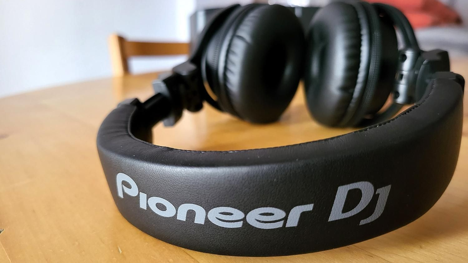 Auriculares Pioneer DJ HDJ-CUE1 Bluetooth Auriculares Pioneer DJ HDJ-CUE1 Bluetooth