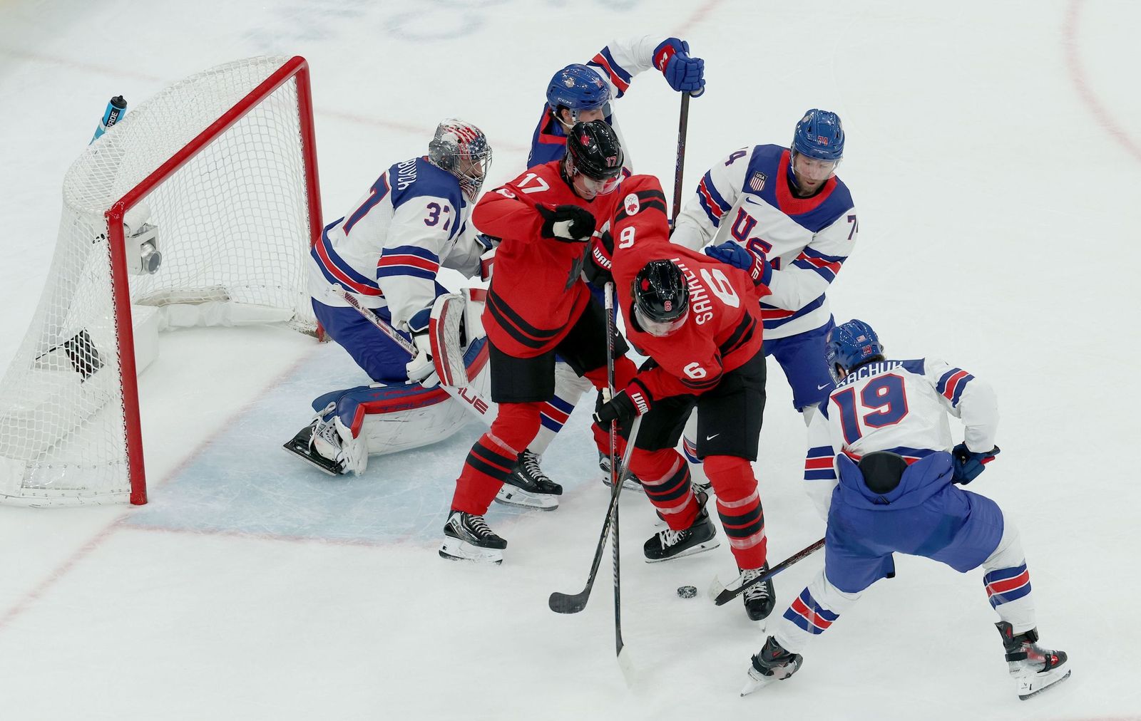 Las mejores fotos de los Juegos Olímpicos de invierno Milán Cortina d'Ampezzo 2026 | Ceremonia de clausura y jornada 17 y última