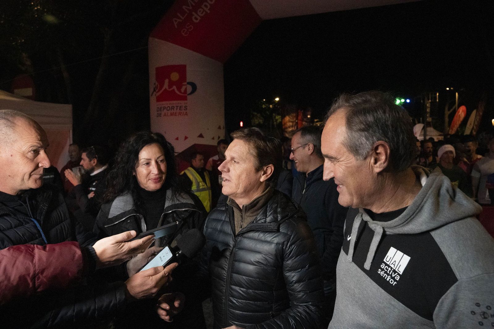 Almería corre y celebra su memoria olímpica en una San Silvestre de récord