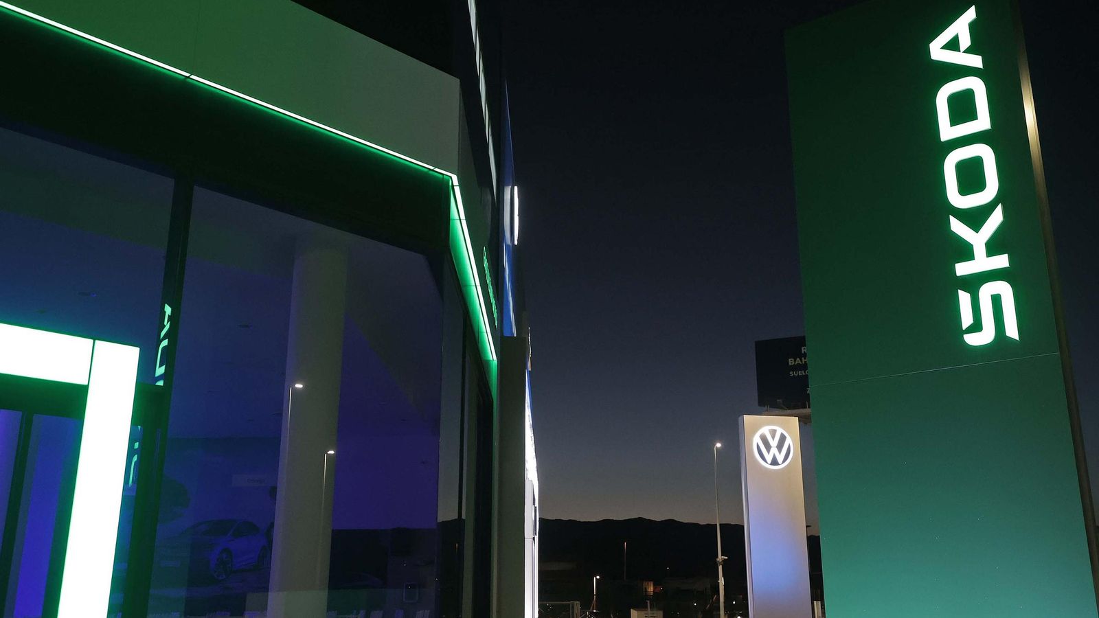 Fotos de la inauguración del nuevo concesionario del Grupo Solera en Los Barrios