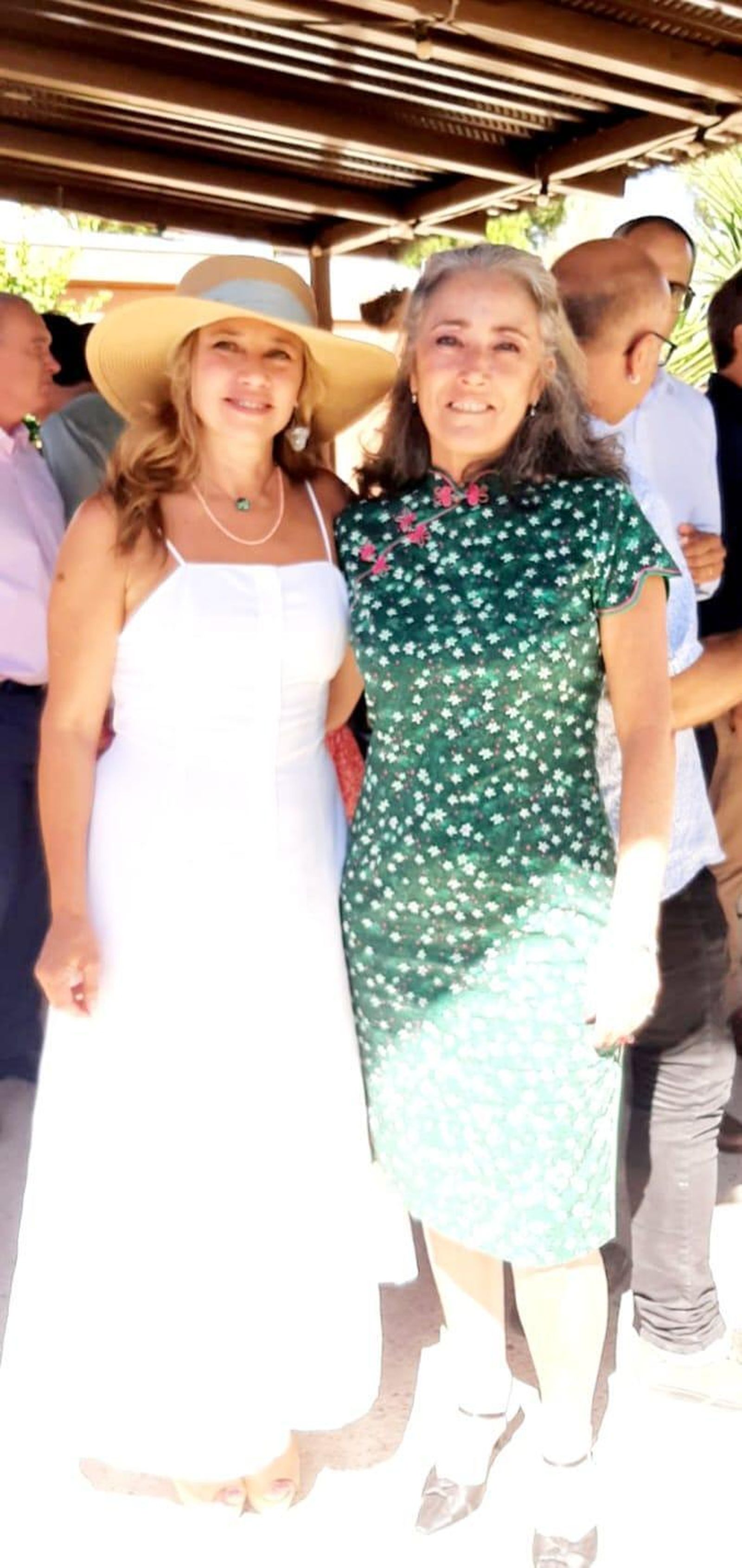 Marian Benjumeda y Mamen Rocha, durante la celebración en el restaurante ‘La Cabaña’, en El Puerto de Santa María.