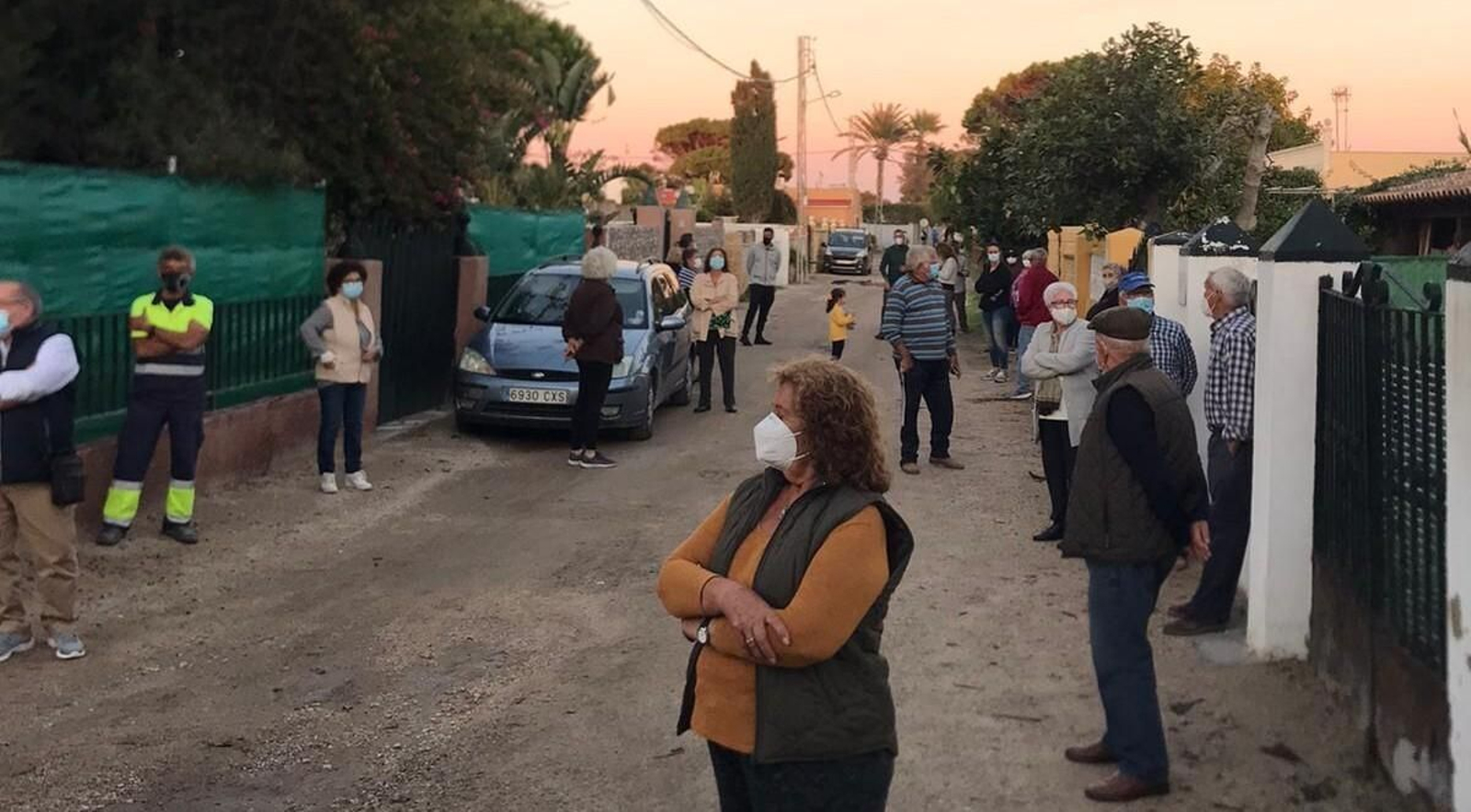 Concentración de los vecinos de Aguadulce en protesta por la falta de suministro eléctrico.