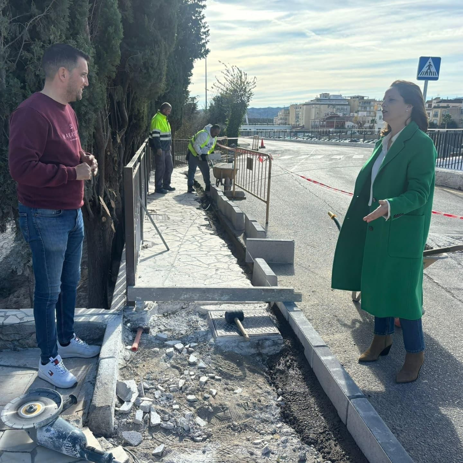 Imagen del acerado durante el inicio de los trabajos