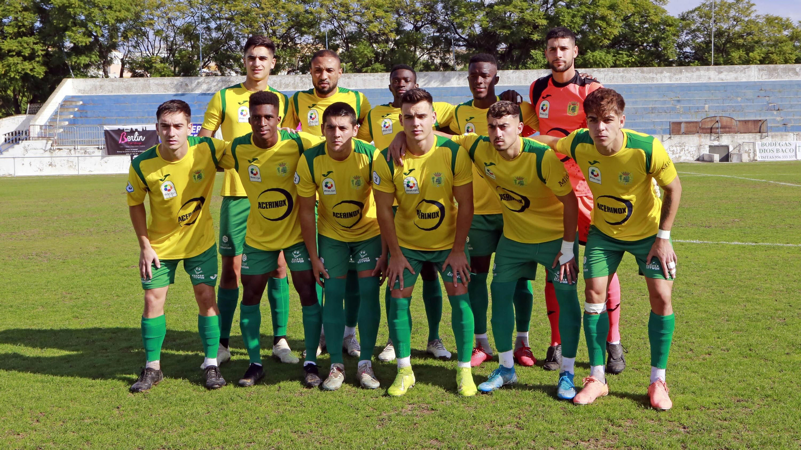 Formación inicial de la UD Los Barrios el pasado domingo en Jerez