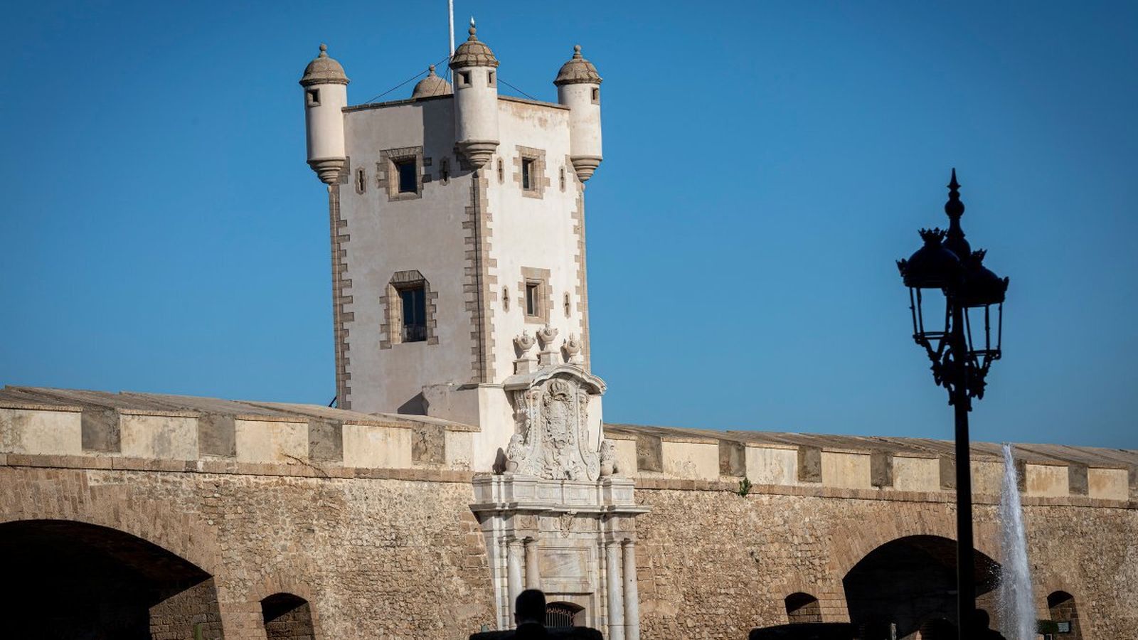 Torreón de las Puertas de Tierra.