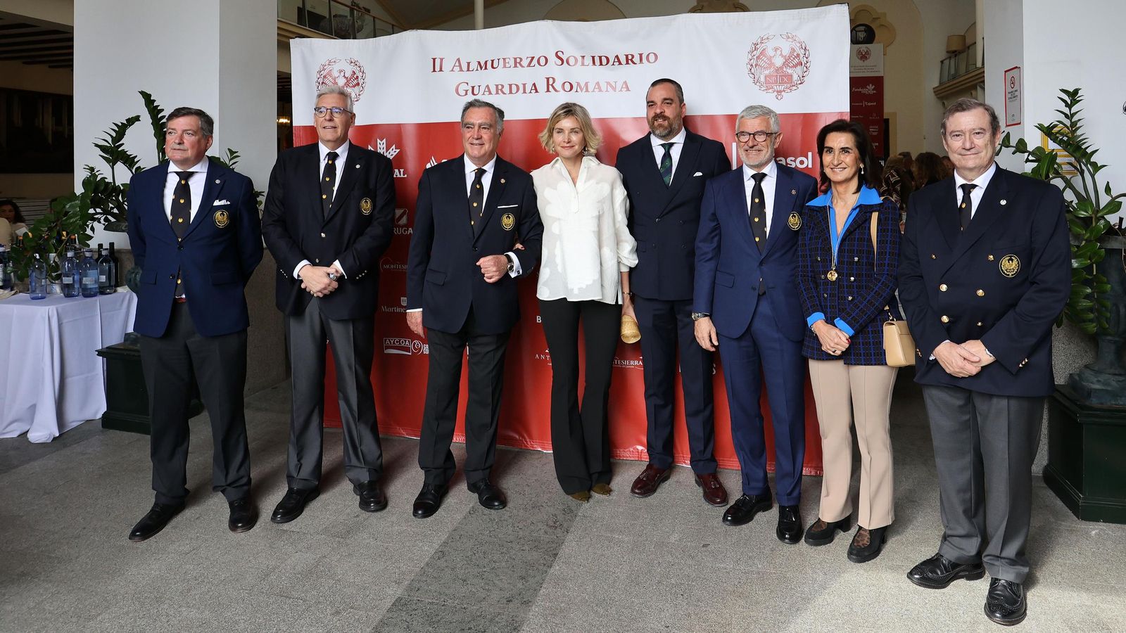 II Almuerzo Solidario de la Guardia Romana de la Hermandad del Transporte en Jerez