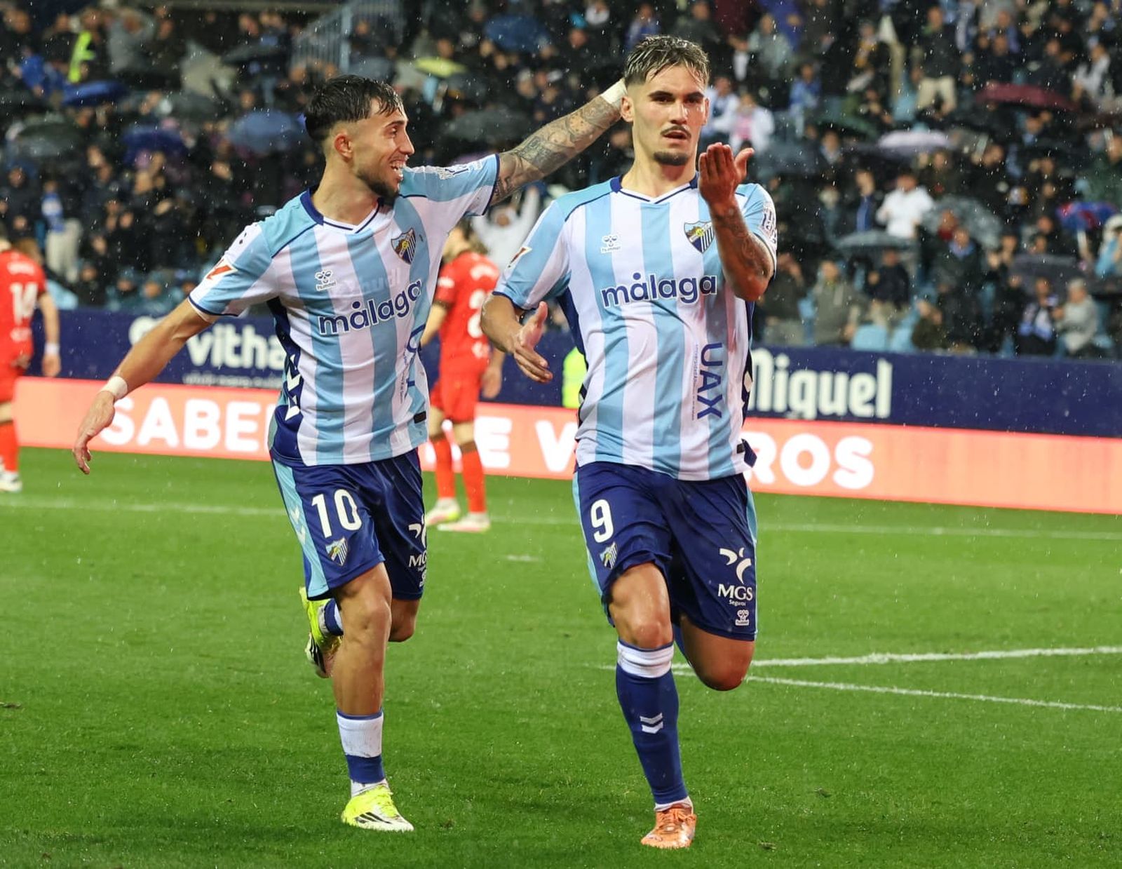 Las fotos del Málaga CF-Burgos