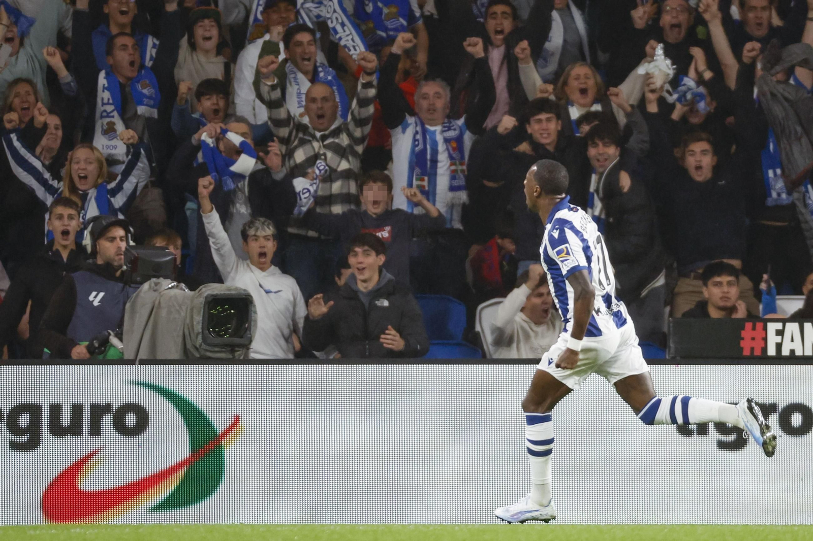 Las fotos de la derrota del Barcelona ante la Real Sociedad Las fotos de la derrota del Barcelona ante la Real Sociedad