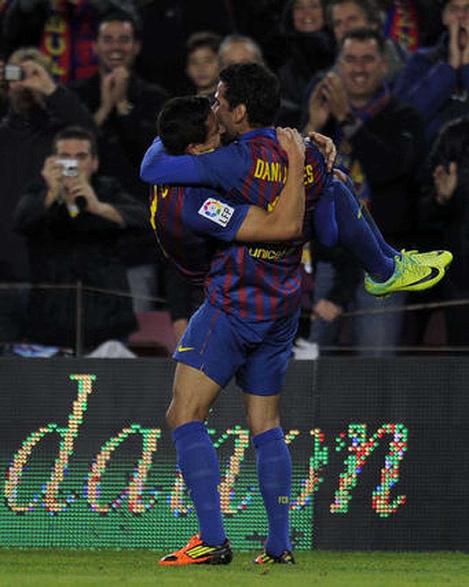 El Barça golea con facilidad a un Rayo Vallecano que salió valiente en el Camp Nou.

Foto: AFP