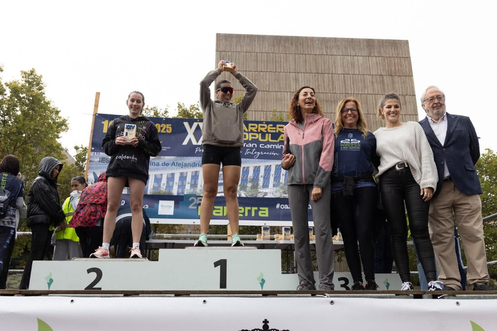 Atletismo por la paz y la integración en la XXV Carrera y Caminata del IES Santa Catalina de Alejandría (II)
