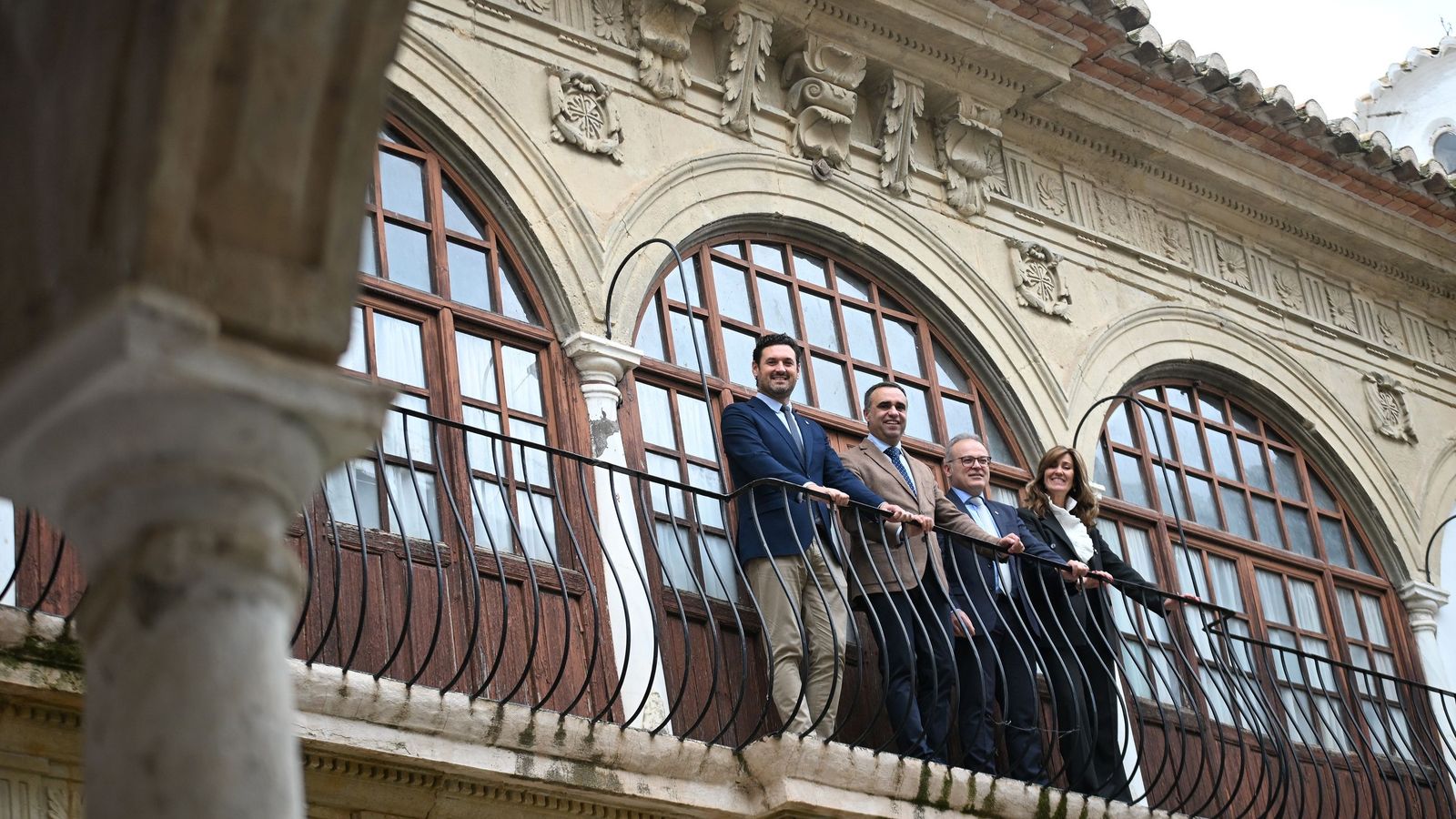 Francis Rodríguez, presidente de la Diputación de Granada, durante el acto de firma.