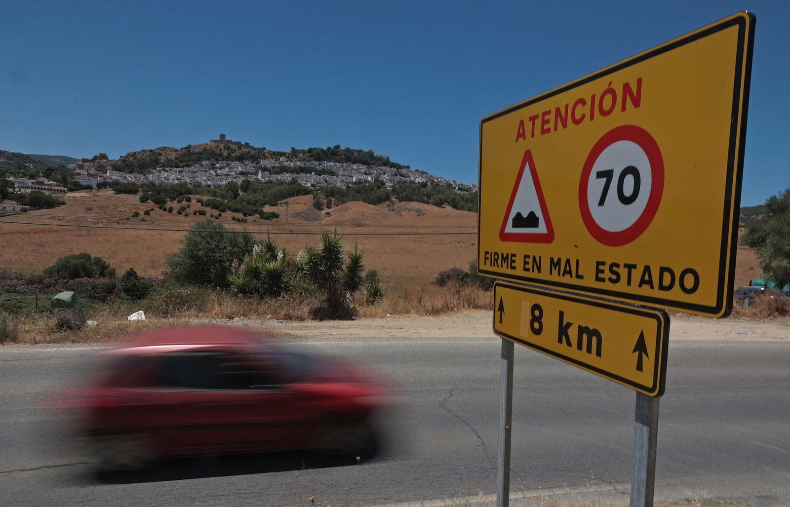 Imágenes de los desperfectos de la A-405 en Jimena