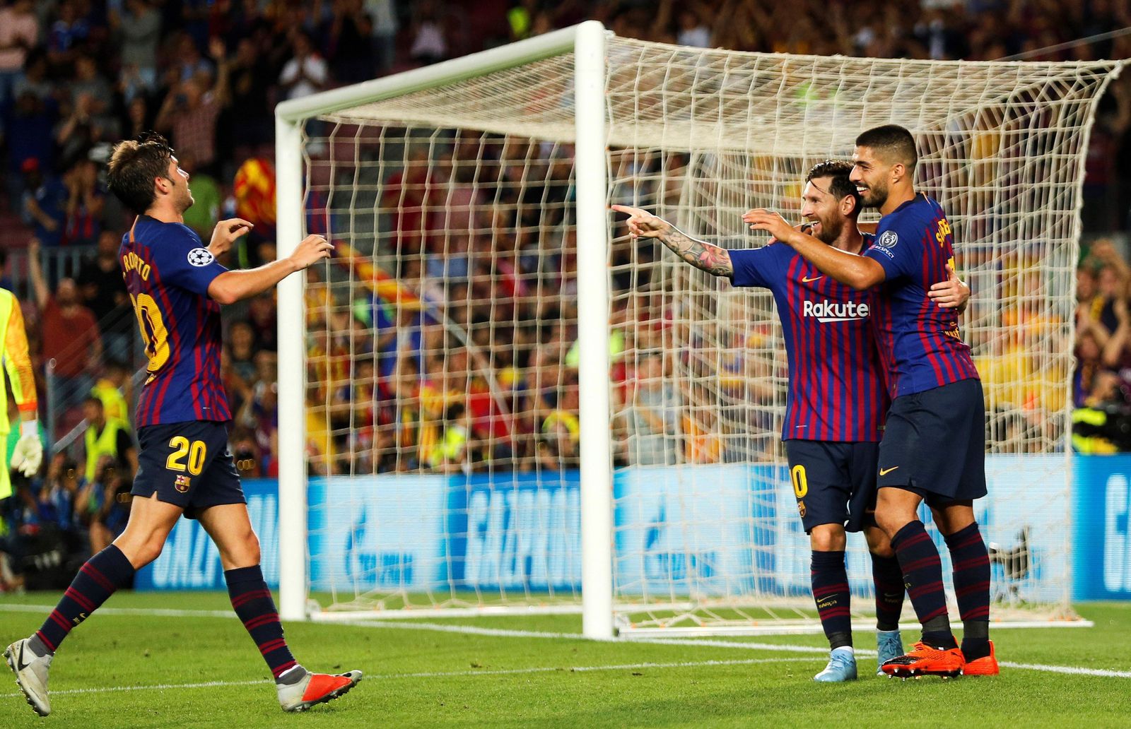 Las imágenes del Barcelona-PSV