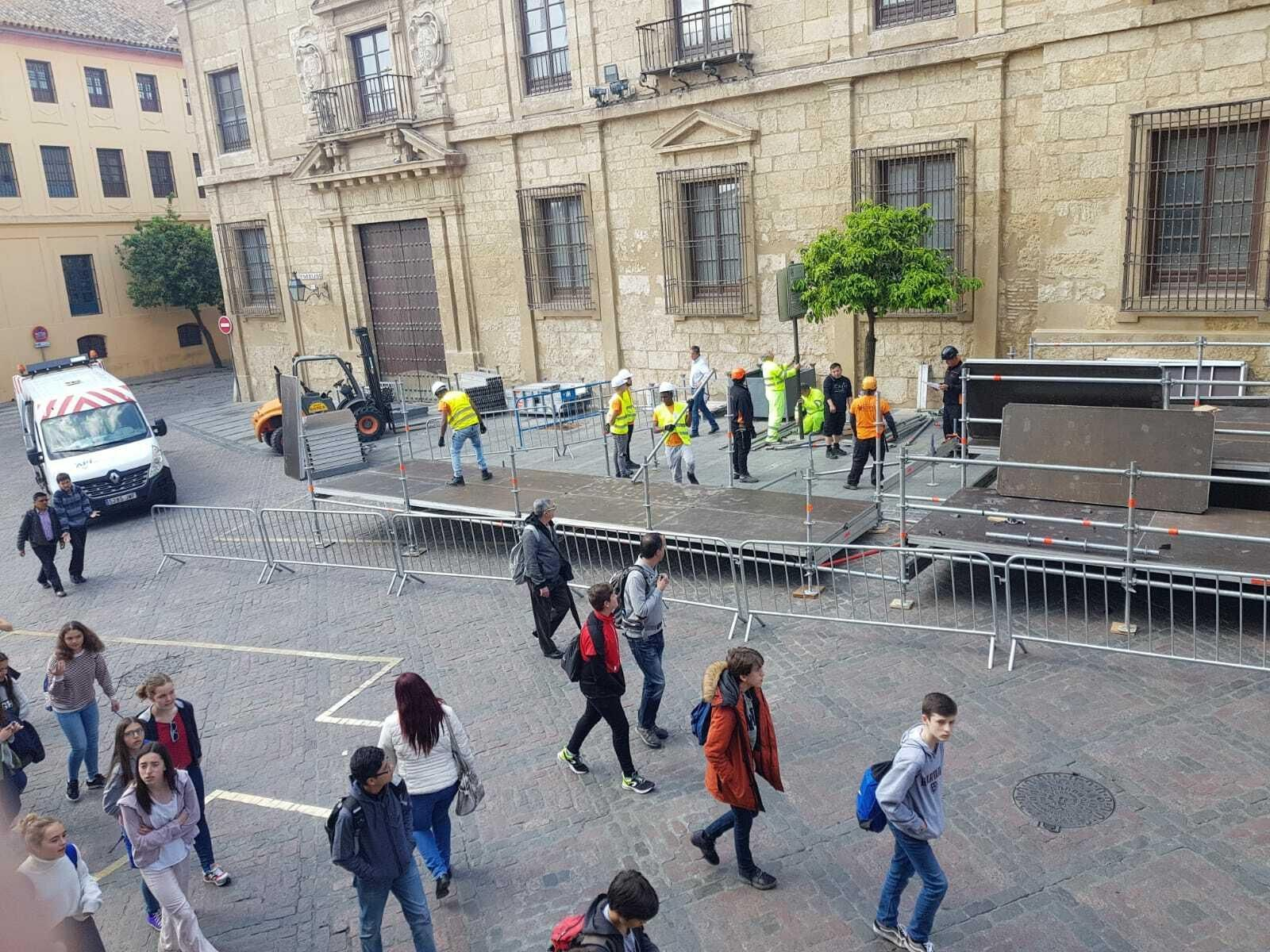 Arranca el montaje de la carrera oficial de la Semana Santa.