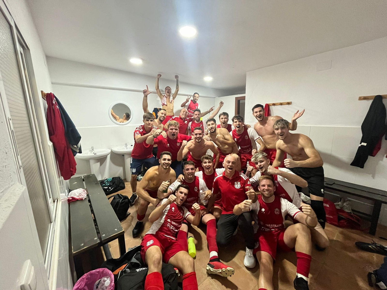 La "Fábrica" de las categorías inferiores del CD Torreperogil, en imágenes