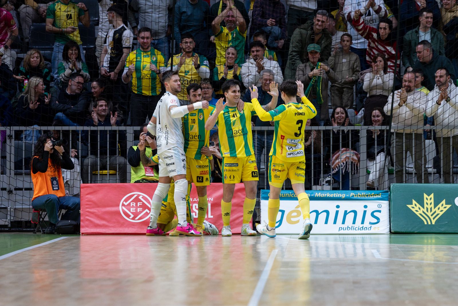 Las mejores imágenes del triunfo del Jaén Paraíso Interior FS para sellar su pasaporte copero