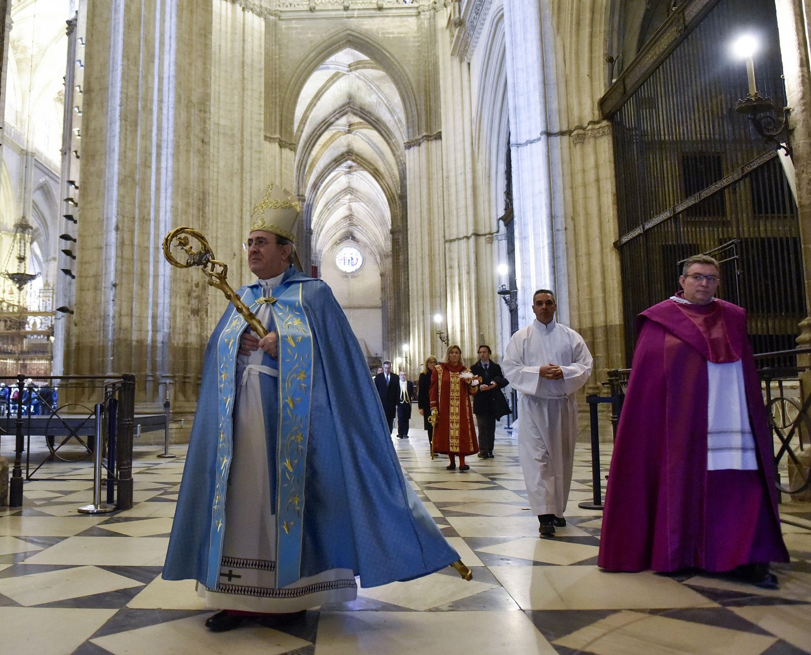 La misa en la Catedral por la Festividad de la Inmaculada, en imágenes
