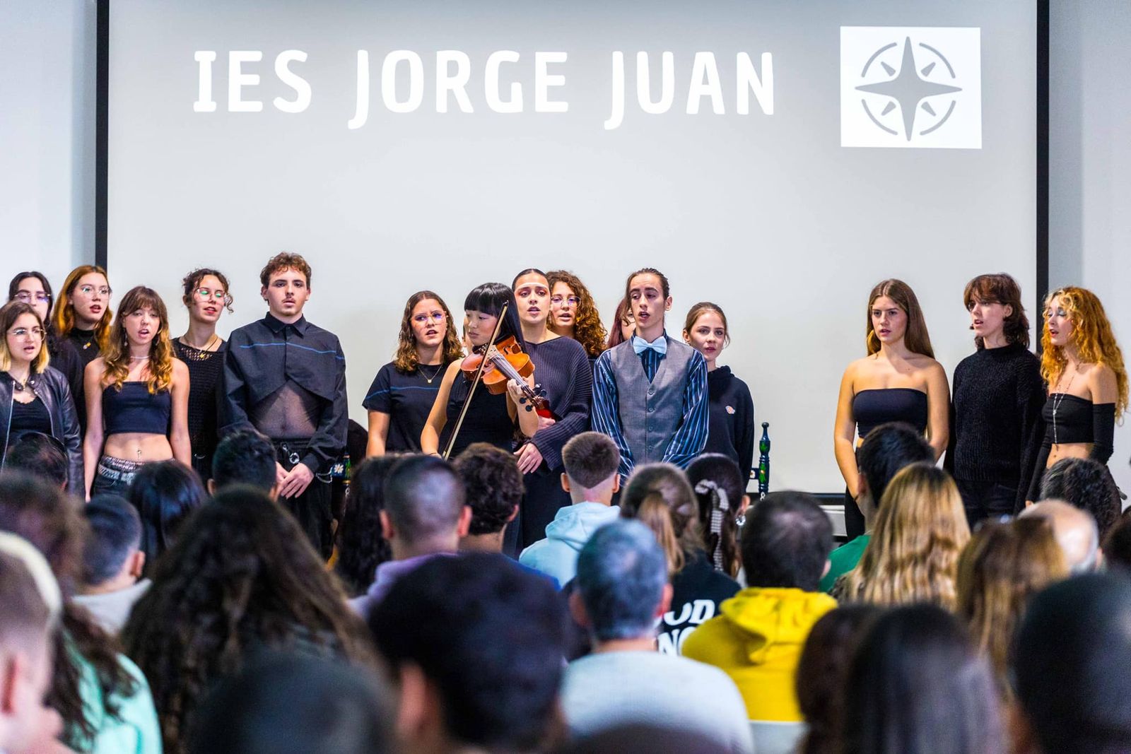 Así celebró el IES Jorge Juan el Día del Flamenco en el Museo Camarón