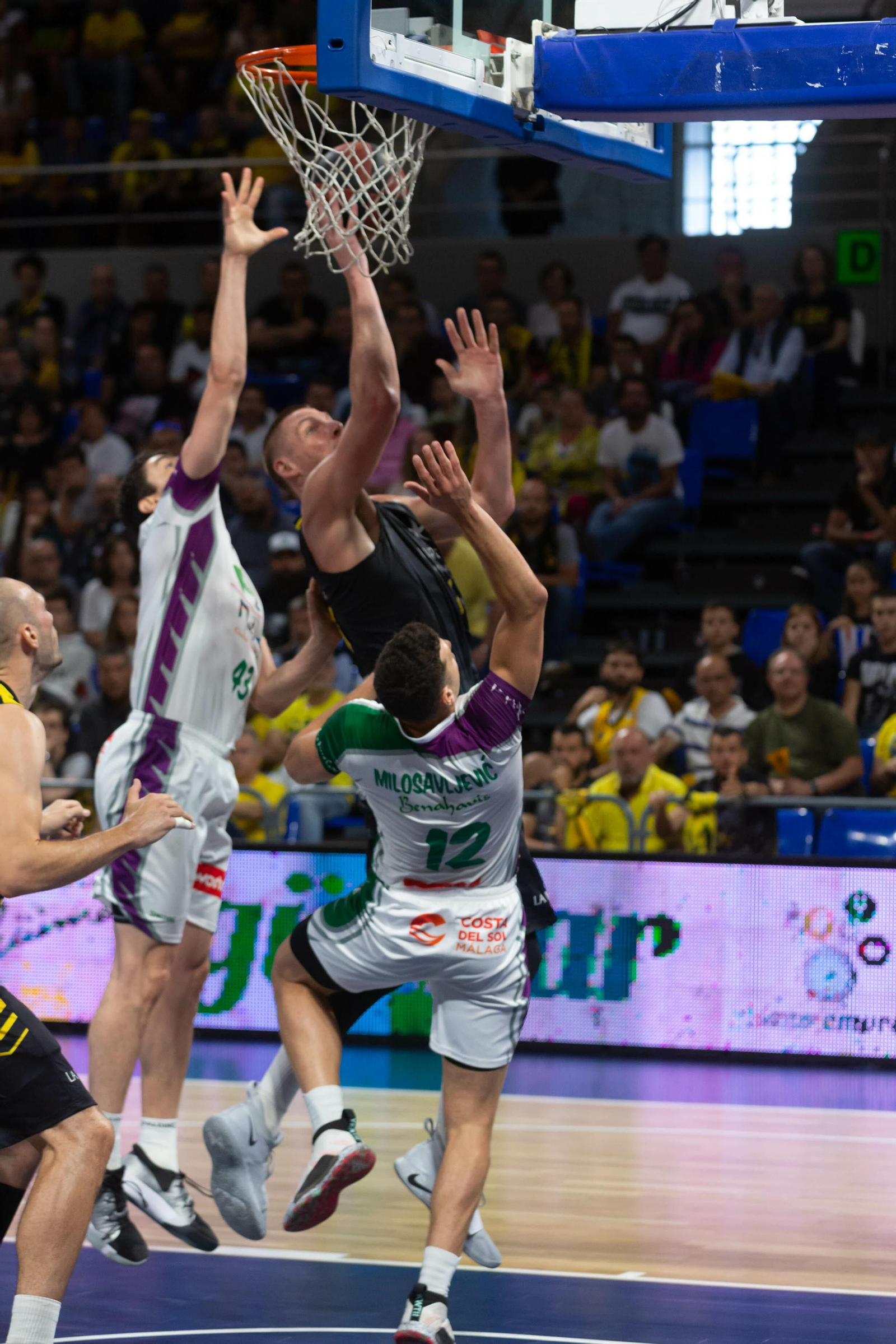 Las fotos del Iberostar Tenerife - Unicaja Baloncesto