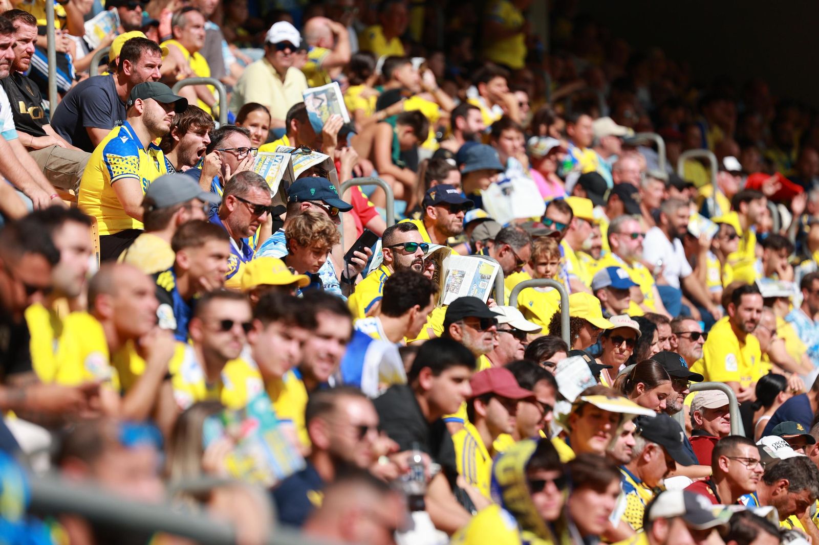 Búscate en las imágenes del Cádiz CF - Racing de Santander