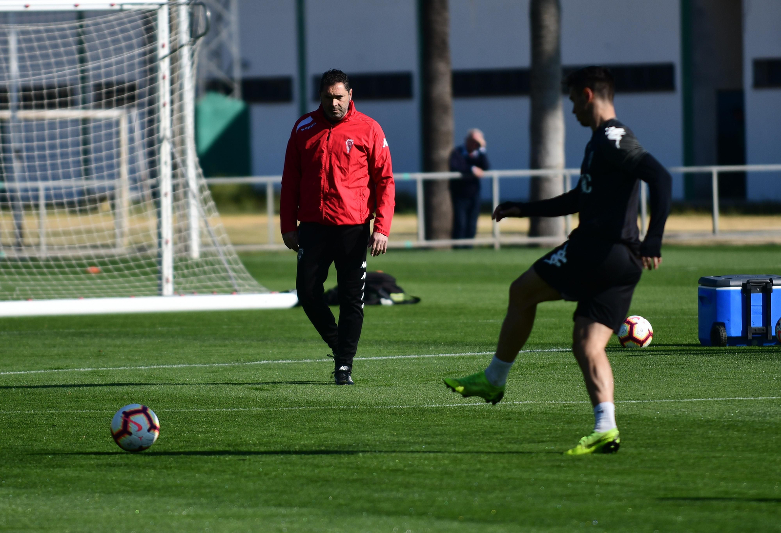 El primer día de Rafa Navarro como técnico del Córdoba CF, en imágenes