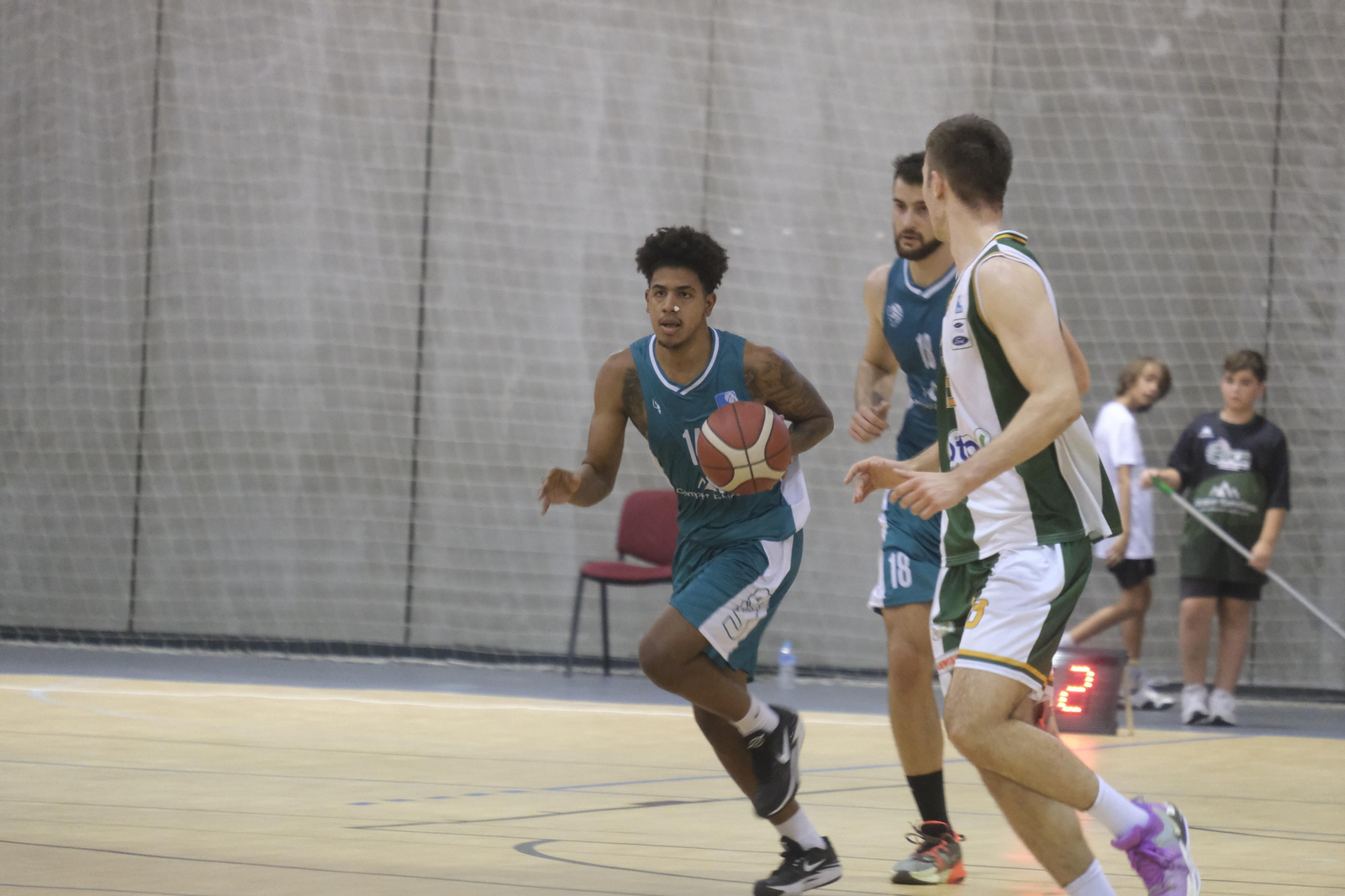 Las mejores imágenes del derbi entre UCB Camper Eurogaza y Coto Córdoba