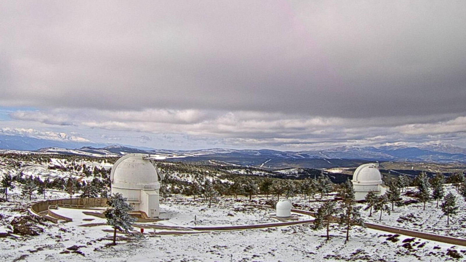 Calar Alto cubierto de nieve este jueves 26 de enero. Calar Alto cubierto de nieve este jueves 26 de enero.