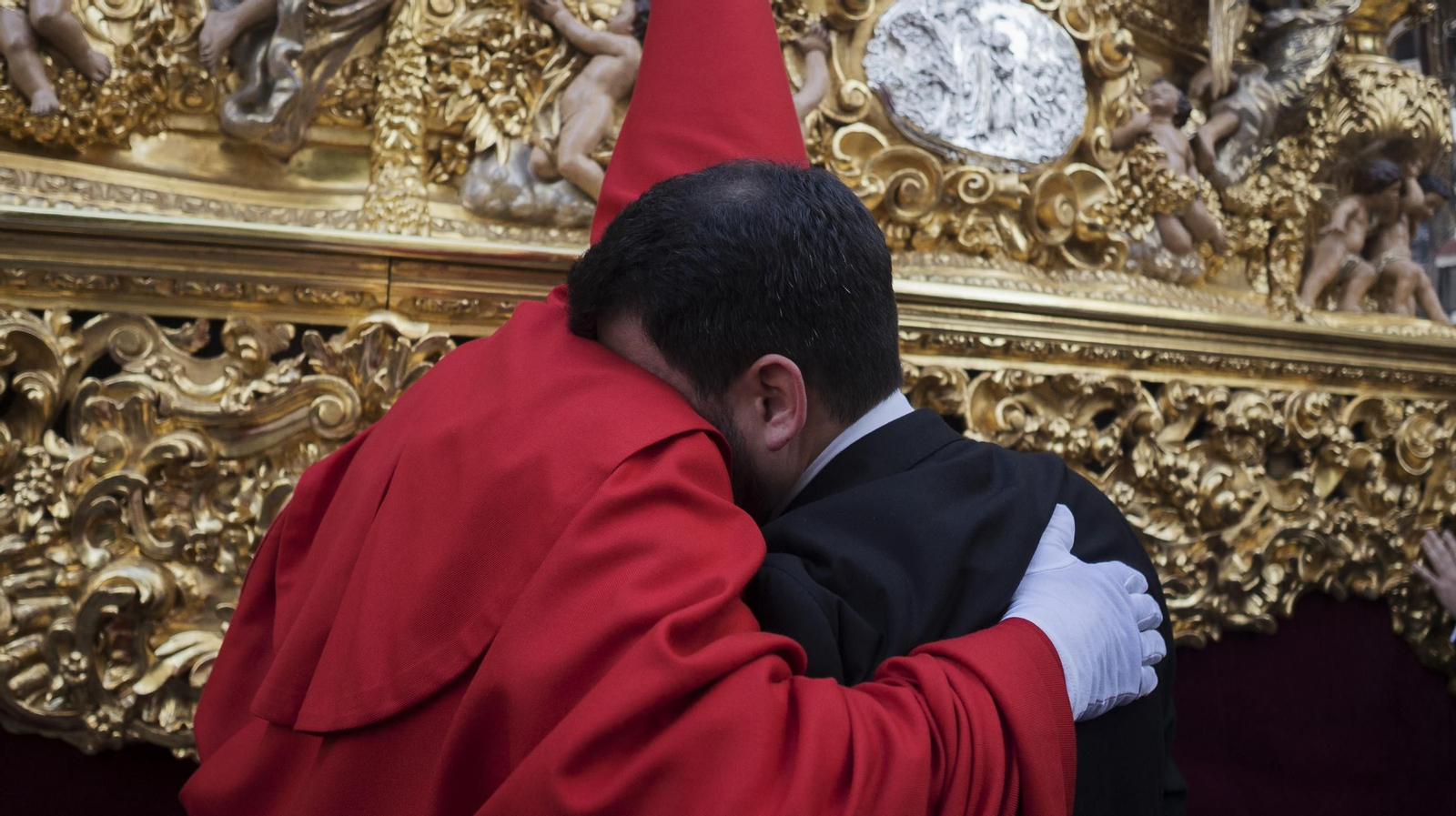 Imágenes de la Hermandad de la Cena en el Lunes Santo de Jerez 2025