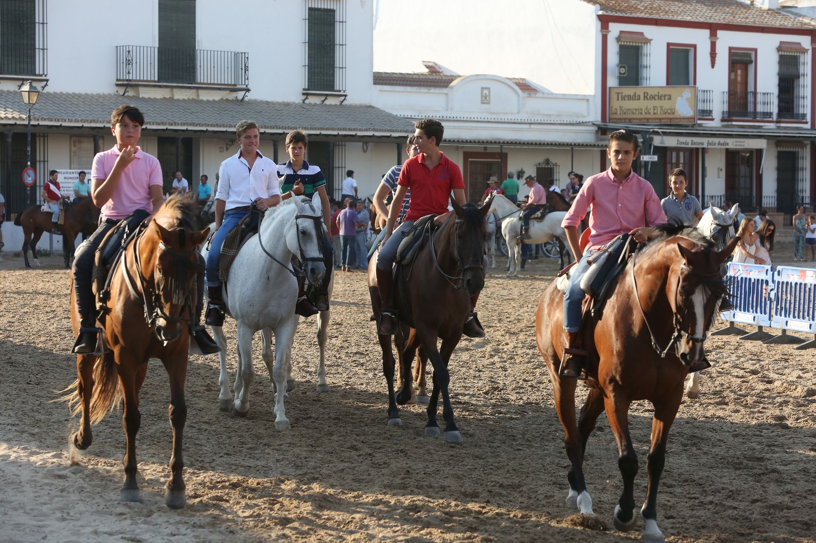 Las imágenes de la carrera de cintas a caballo