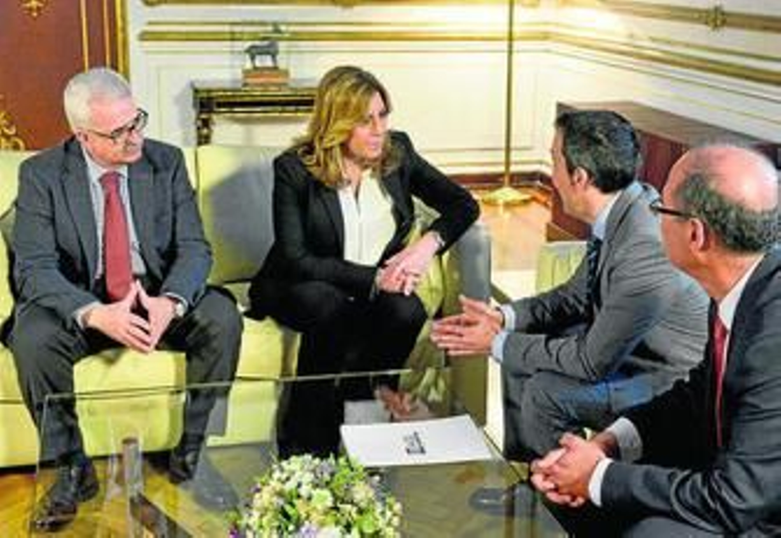 Jiménez Barrios y Díaz despachan con Doblado y Pérez de la Blanca, ayer en Sevilla.