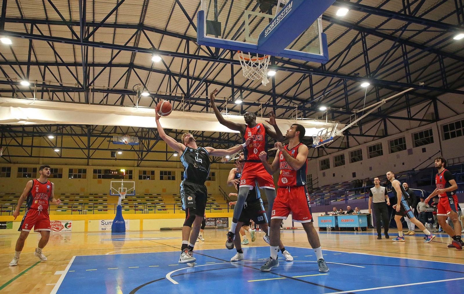 Las mejores fotos del ULB - CB Jaen