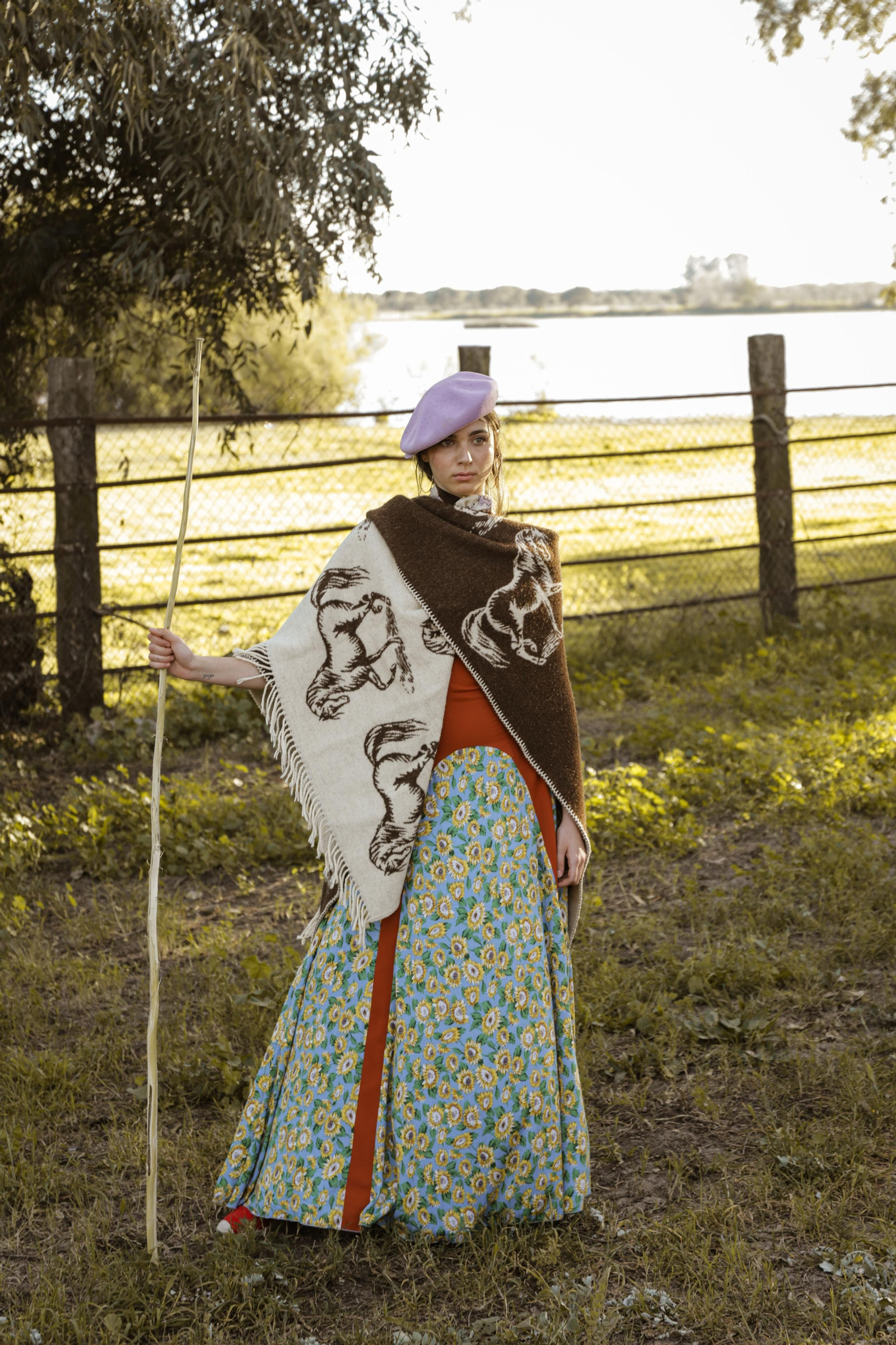 El Rocío 2023: Así es la nueva colección de moda flamenca de Gil Ortiz