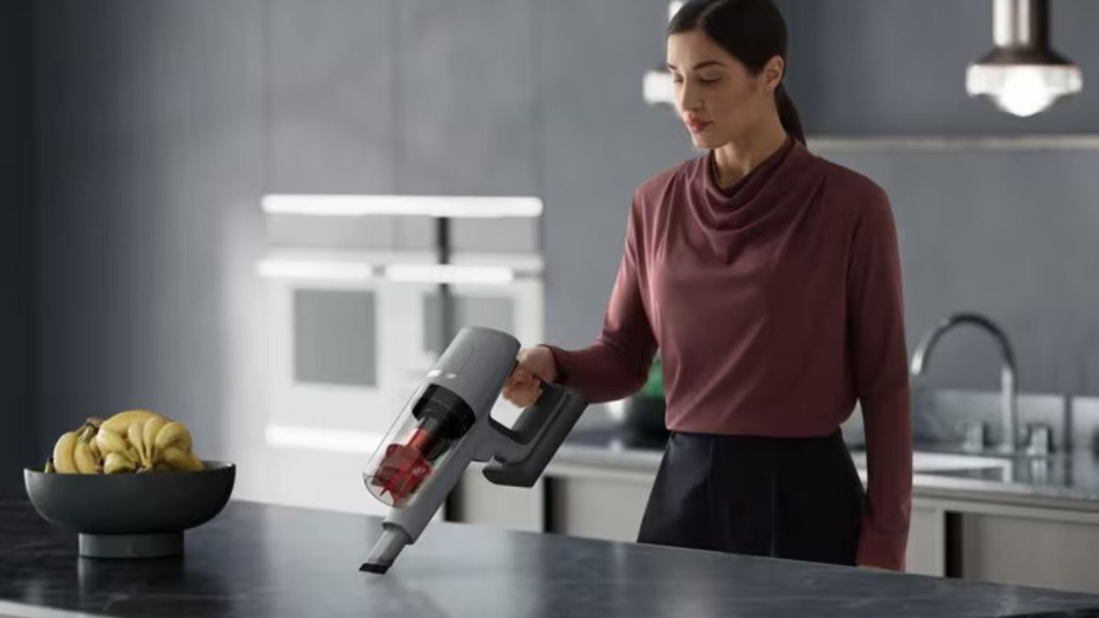 AEG tira el precio de estas potentes aspiradoras sin cable perfectas para el verano