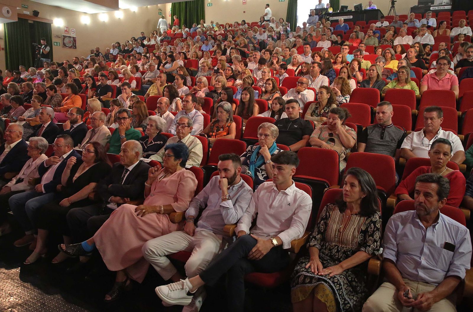 Fotos del pleno institucional de honores y distinciones por el 317º aniversario de San Roque