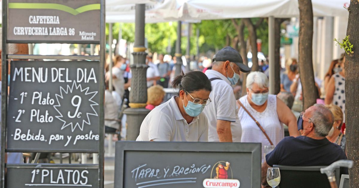 Jerez reduce en 1.948 personas las listas del paro en julio